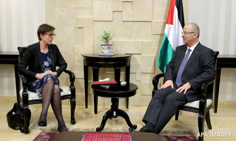 Palestinian Prime Minister, Rami Hamdallah, meets with Deputy Minister for Foreign Affairs of Sweden Anika Soder, in the West Bank city of Ramallah, on October 11, 2017. Photo by Prime Minister Office