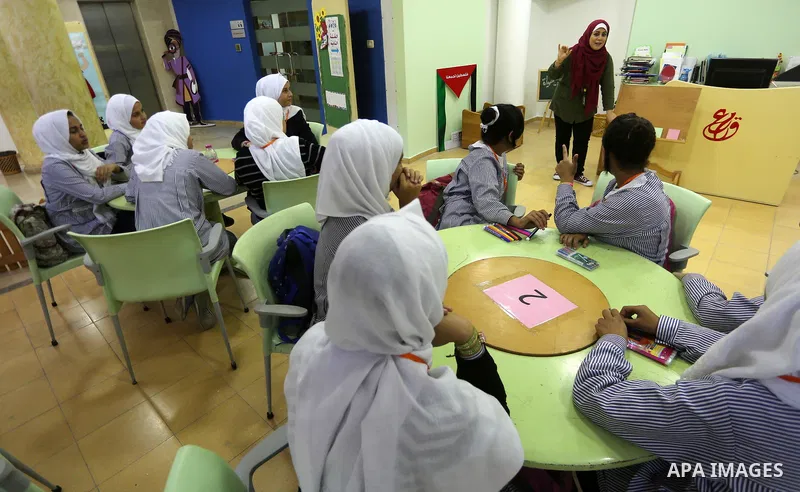 Palestinian students take part in a festival of the Science Days Palestine, at al Qattan Center in Gaza city on October 17, 2017. Photo by Mohammed Asad