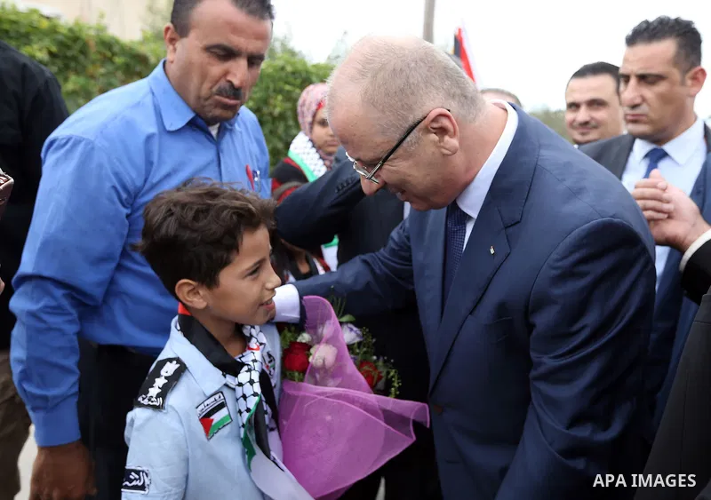 Palestinian Prime Minister Rami Hamdallah opens several projects in the West Bank city of Tulkarem, on October 28, 2017. Photo by Prime Minister Office