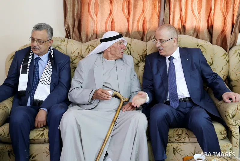 Palestinian Prime Minister Rami Hamdallah opens several projects in the West Bank city of Tulkarem, on October 28, 2017. Photo by Prime Minister Office