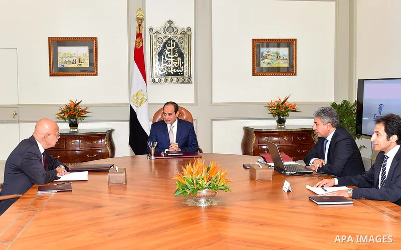 Egyptian President Abdel Fattah al-Sisi meets with Prime Minister Sharif Ismail, in Cairo, Egypt, on October 30, 2017. Photo by Egyptian President Office