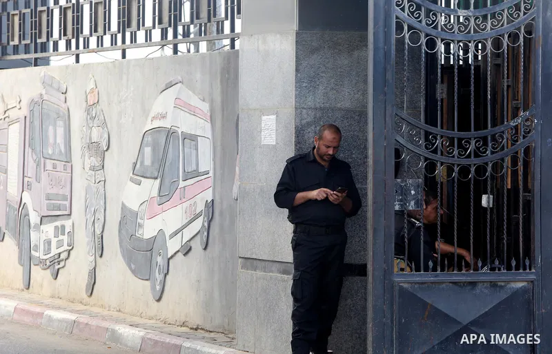 Palestinian Policemen stand guard at the Rafah border crossing, in the southern Gaza Strip, 31 October 2017. Hamas on 31 October handed over control of the Rafah Border Crossing to the Palestinian authority as part of th...