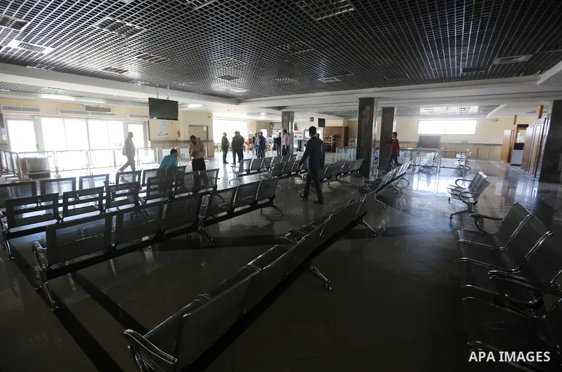 A delegation from the Bank of Palestine arrive at the Rafah border crossing, in the southern Gaza Strip, 31 October 2017. Hamas on 31 October handed over control of the Rafah Border Crossing to the Palestinian authority...