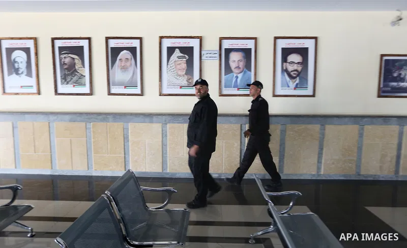 Palestinian Policemen stand guard at the Rafah border crossing, in the southern Gaza Strip, 31 October 2017. Hamas on 31 October handed over control of the Rafah Border Crossing to the Palestinian authority as part of th...
