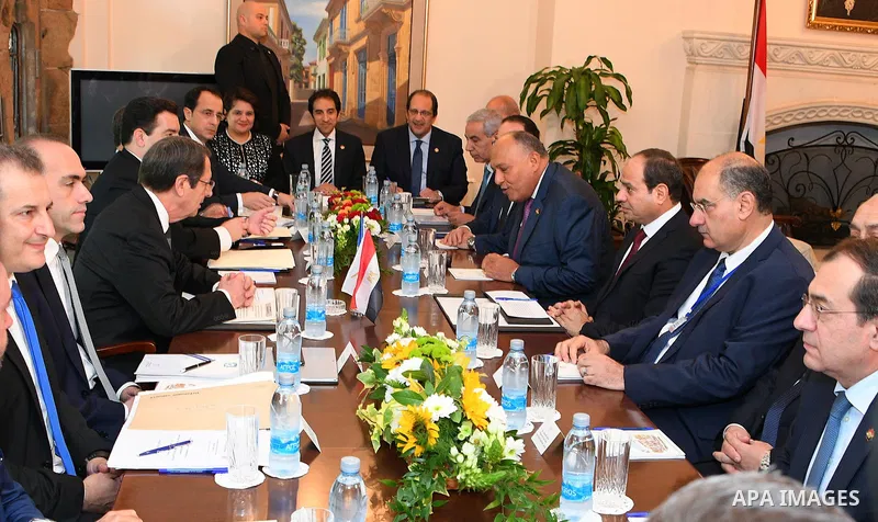 Cypriot President Nicos Anastasiades meets with Egyptian President Abdel Fattah al-Sisi at the presidential palace in the capital Nicosia, on November 20, 2017. Photo by Egyptian President Office