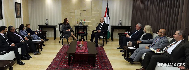 Palestinian Prime Minister, Rami Hamdallah, meets with Minister of Foreign Affairs of Ecuador Maria Espinosa, in the West Bank city of Ramallah, on November 26, 2017. Photo by Prime Minister Office
