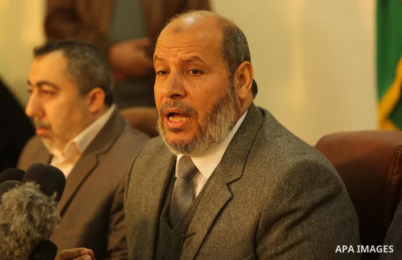 Senior Hamas leader Khalil al-Hayah speaks during a press conference in Gaza city on November 27, 2017. Photo by Ashraf Amra