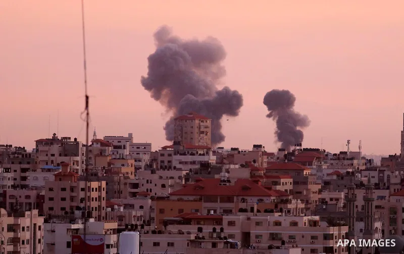 Smoke rises after war crafts belonging to Israeli army carried out airstrikes over Gaza City, Gaza on November 30, 2017. Photo by Ashraf Amra