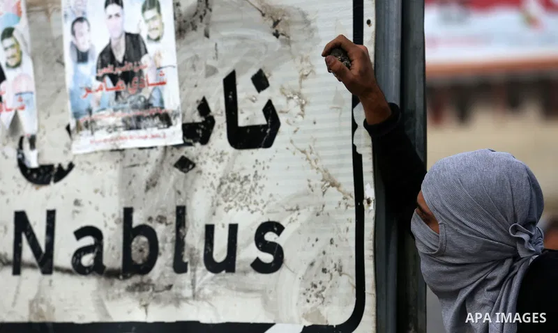 Palestinian protesters clash with Israeli security forces as protests continue over US President Donald Trump's declaration of Jerusalem as Israel's capital at Hawara checkpoint, south of the West Bank city of Nablus on...