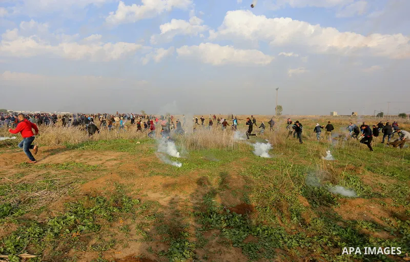 Palestinian protesters clash with Israeli security forces near the Israel-Gaza border east of Gaza City on December 29, 2017, as demonstrations continue over the US president's controversial recognition of Jerusalem as I...