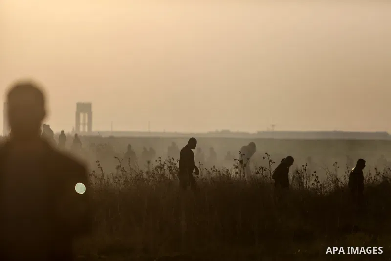 Palestinian protesters clash with Israeli security forces near the Israel-Gaza border east of Gaza City on December 29, 2017, as demonstrations continue over the US president's controversial recognition of Jerusalem as I...