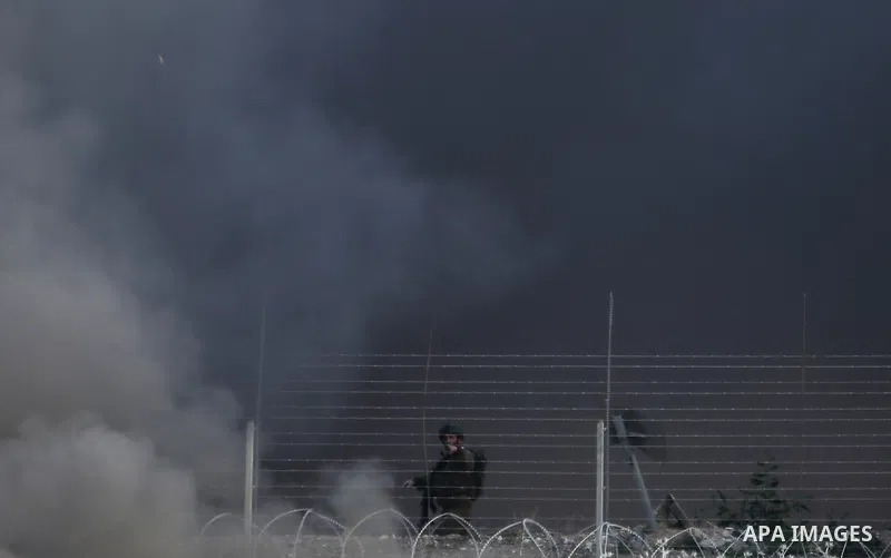 Palestinian protesters clash with Israeli security forces near the Israel-Gaza border east of Gaza City on December 29, 2017, as demonstrations continue over the US president's controversial recognition of Jerusalem as I...