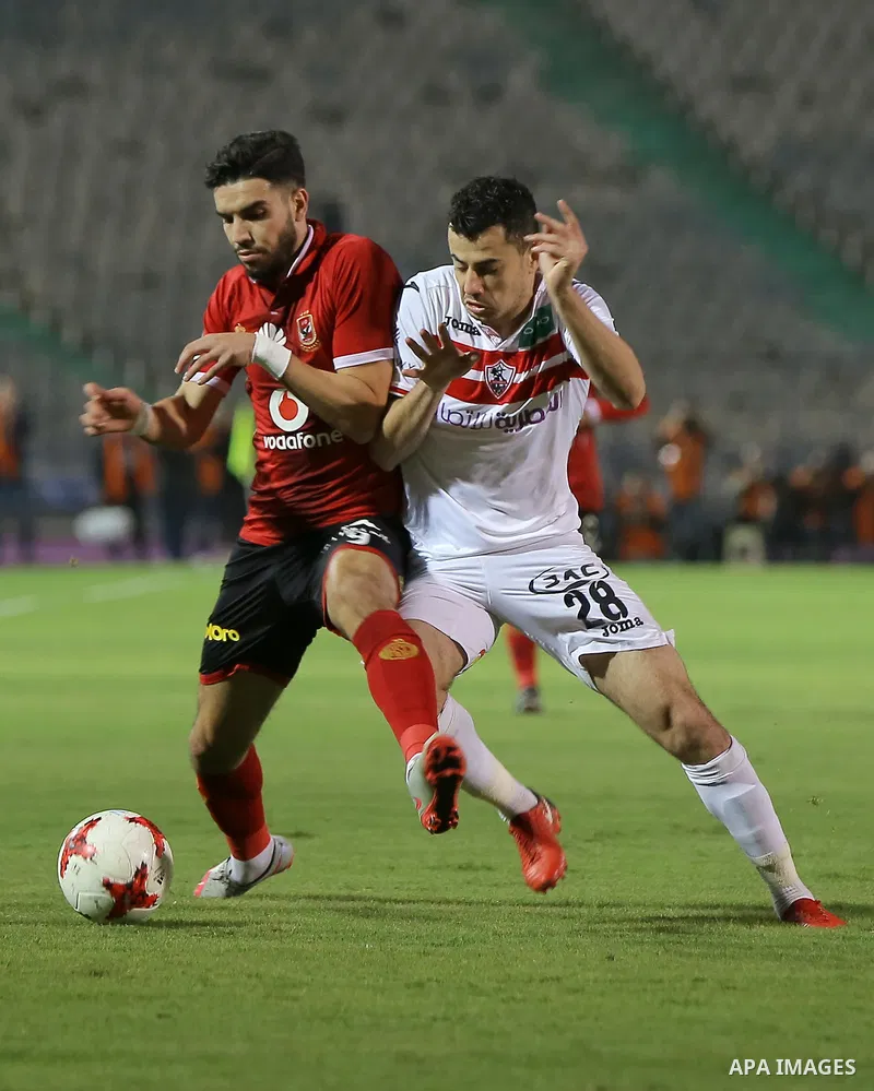 Egypt's al-Ahly and Zamalek players compete during the the Egyptian Premier League football match at the Cairo Stadium in the Egyptian capital on January 8, 2018. Photo by Amr Sayed