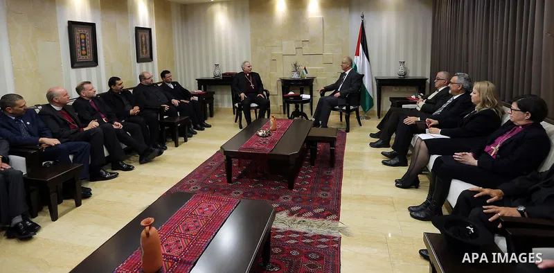 Palestinian Prime Minister Rami Hamdallah meets with a delegation from the Lutheran Church at his office in the West Bank city of Ramallah on January 15, 2018. Photo by Prime Minister Office