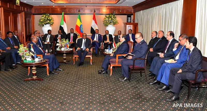 Egypt's President Abdel-Fattah al-Sisi meets with Sudanese President Omar Hassan al-Bashir and Ethiopian Prime Minister Hailemariam Desalegn in Addis Ababa, Ethiopia January 29, 2018. Photo by Egyptian President Office