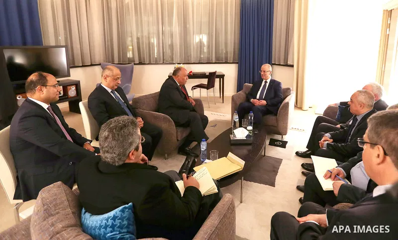 Palestinian Prime Minister Rami Hamdallah meets with Egyptian Foreign Minister Sameh Shukri in Brussels, Belgium, on January 30, 2018. Photo by Prime Minister Office