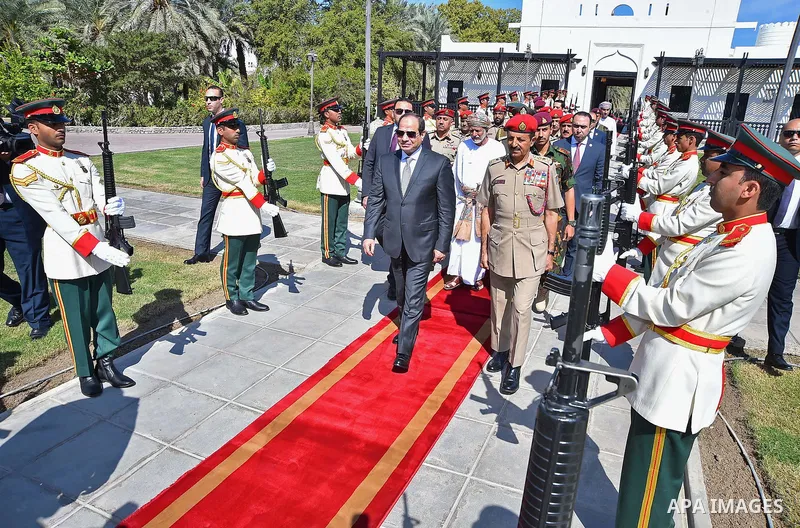 Egyptian President Abdel Fattah al-Sisi visits the Museum of the Royal Armed Forces in the Gulf sultanate of Oman on February 5, 2018. Photo by Egyptian President Office