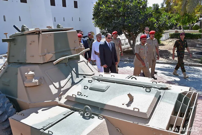Egyptian President Abdel Fattah al-Sisi visits the Museum of the Royal Armed Forces in the Gulf sultanate of Oman on February 5, 2018. Photo by Egyptian President Office