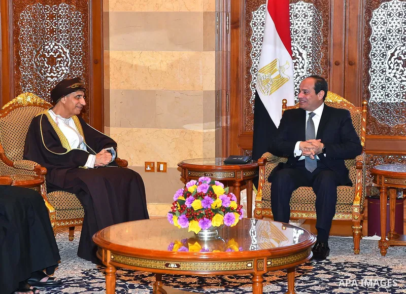 Egyptian President Abdel Fattah al-Sisi meets with Deputy Prime Minister of Oman Fahd bin Mahmoud al-Said in the Gulf sultanate of Oman on February 5, 2018. Photo by Egyptian President Office