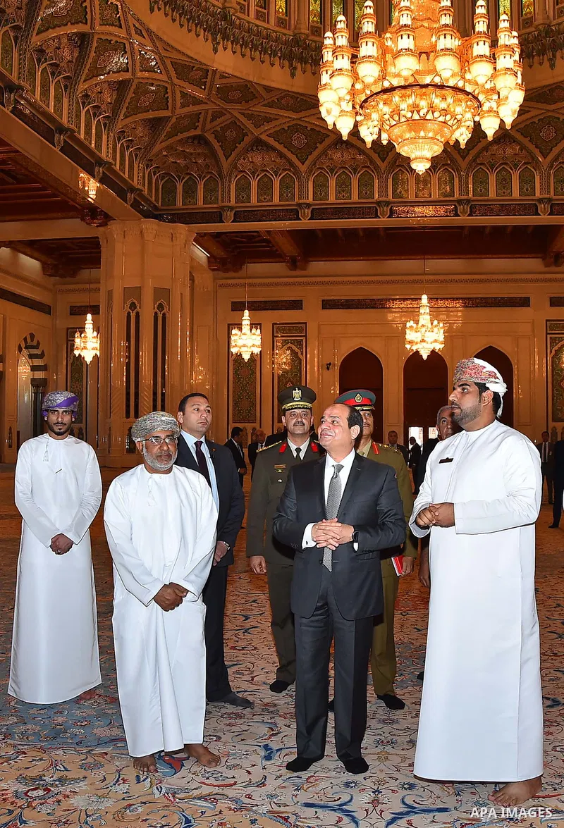 Egyptian President Abdel Fattah al-Sisi visits the Sultan Qaboos Grand Mosque in the Gulf sultanate of Oman on February 5, 2018. Photo by Egyptian President Office