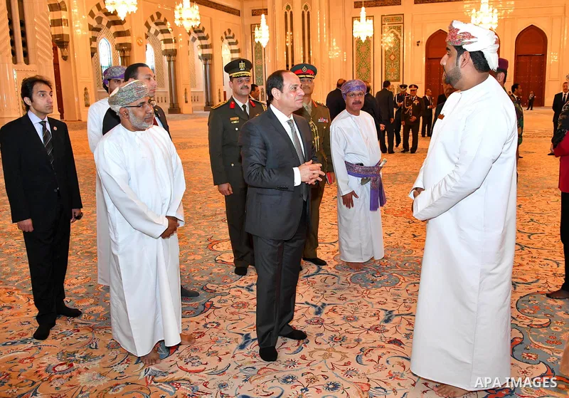 Egyptian President Abdel Fattah al-Sisi visits the Sultan Qaboos Grand Mosque in the Gulf sultanate of Oman on February 5, 2018. Photo by Egyptian President Office