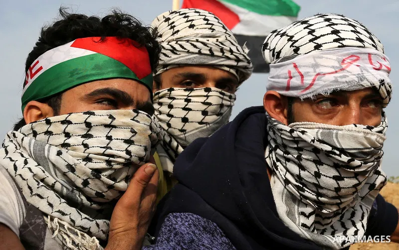 Palestinian protesters clash with Israeli security forces as demonstrations continue over US President Donald Trump's declaration of Jerusalem as Israel's capital near the border with Israel in the southern Gaza Strip Fe...
