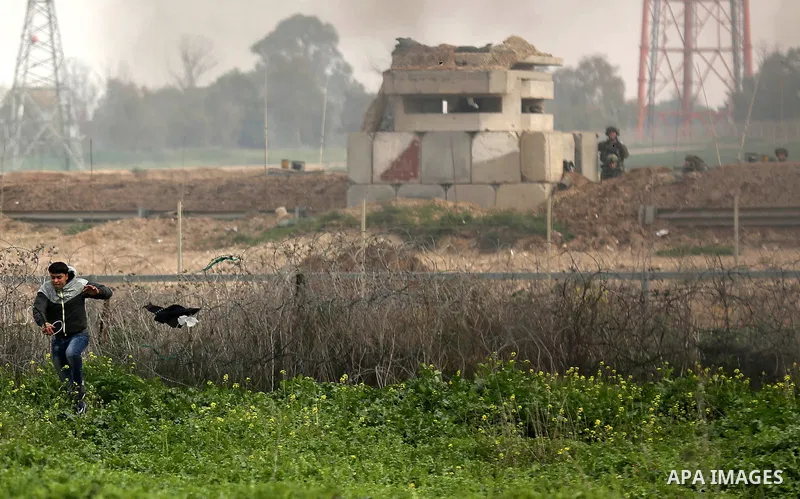 Palestinian protesters clash with Israeli security forces as demonstrations continue over US President Donald Trump's declaration of Jerusalem as Israel's capital near the border with Israel east of Gaza City February 9,...