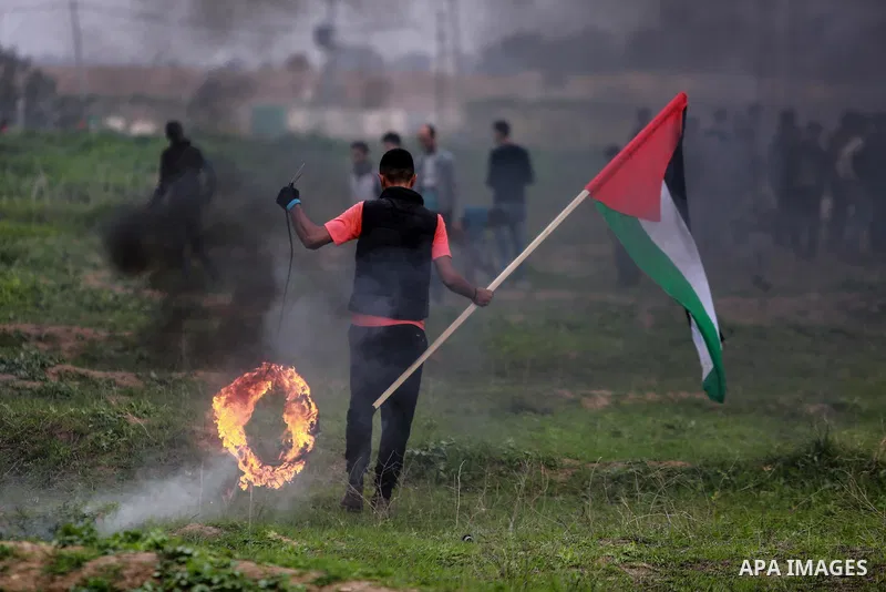 Palestinian protesters clash with Israeli security forces as demonstrations continue over US President Donald Trump's declaration of Jerusalem as Israel's capital near the border with Israel east of Gaza City February 9,...