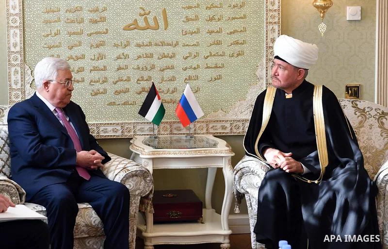 Palestinian President Mahmoud Abbas meets with Chairman of the Council of Muftis of Russia Ravil Gainutdin in Moscow, Russia February 13, 2018. Photo by Thaer Ganaim