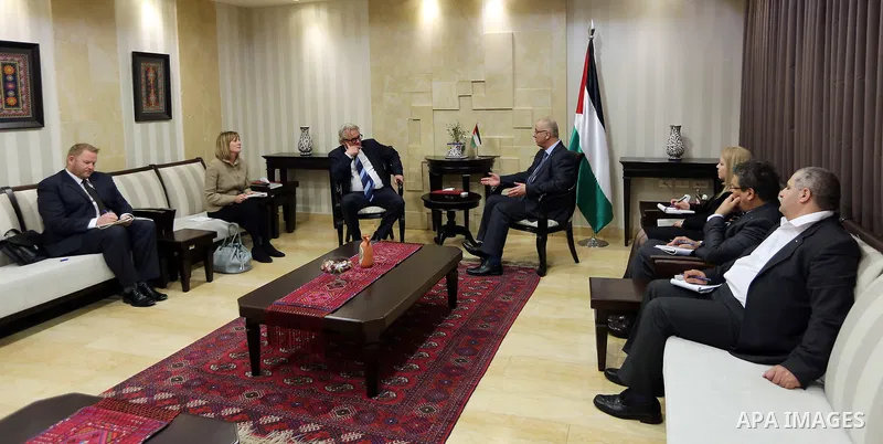 Palestinian Prime Minister Rami Hamdallah meets with Norway’s envoy for the Middle East peace process Ambassador Tor Wennesland, in the West Bank city of Ramallah on February 19, 2018. Photo by Prime Minister Office