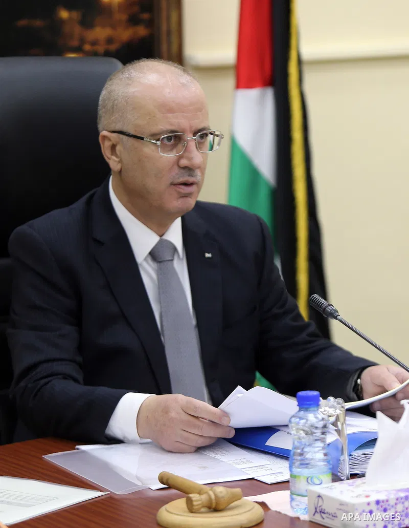 Palestinian Prime Minister, Rami Hamdallah, chairs a meeting of minister council, in the West bank city of Ramallah, on February 20, 2018. Photo by Prime Minister Office