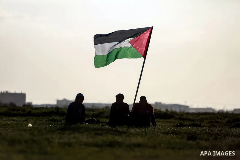 Palestinian protesters clash with Israeli security forces near the border fence with Israel, east of Gaza City on February 23, 2018. Photo by Mohammed Dahman