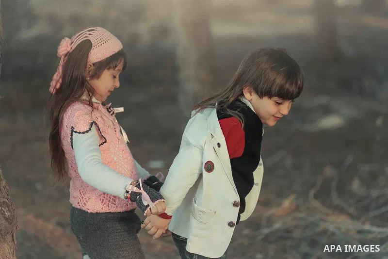 A sister in your life makes it wonderful. Photo by Sanad Ltefa
