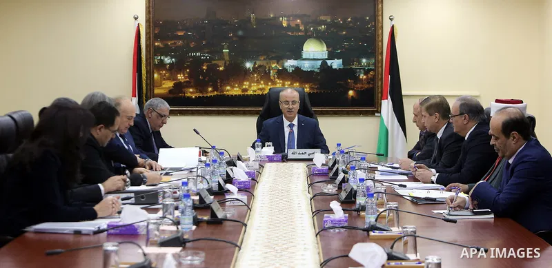 Palestinian Prime Minister, Rami Hamdallah, chairs a meeting of minister council, in the West bank city of Ramallah, on February 27, 2018. Photo by Prime Minister Office