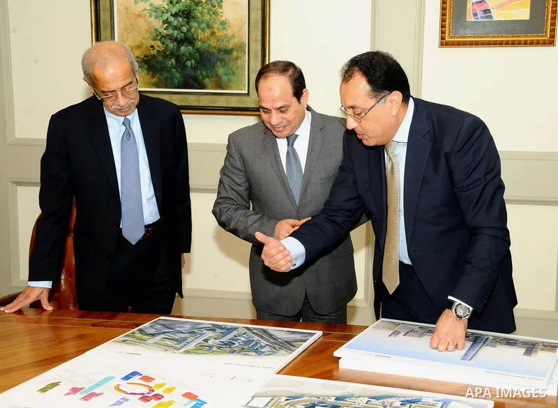 Egyptian President Abdel Fattah al-Sisi meets with Prime Minister Sharif Ismail and Minister of Investment and International Cooperation, Minister of Development and Minister of housing, in Cairo, Egypt on February 27, 2...
