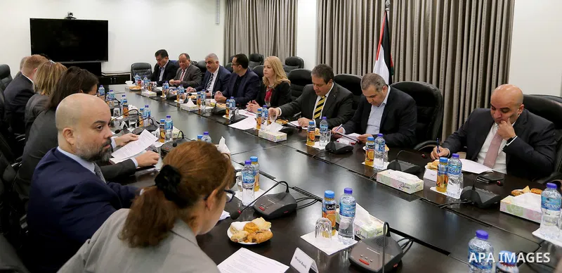 Advisor to Palestinian Prime Minister Khairia Rasas chairs a meeting in the West Bank city of Ramallah, on February 28, 2018. Photo by Prime Minister Office