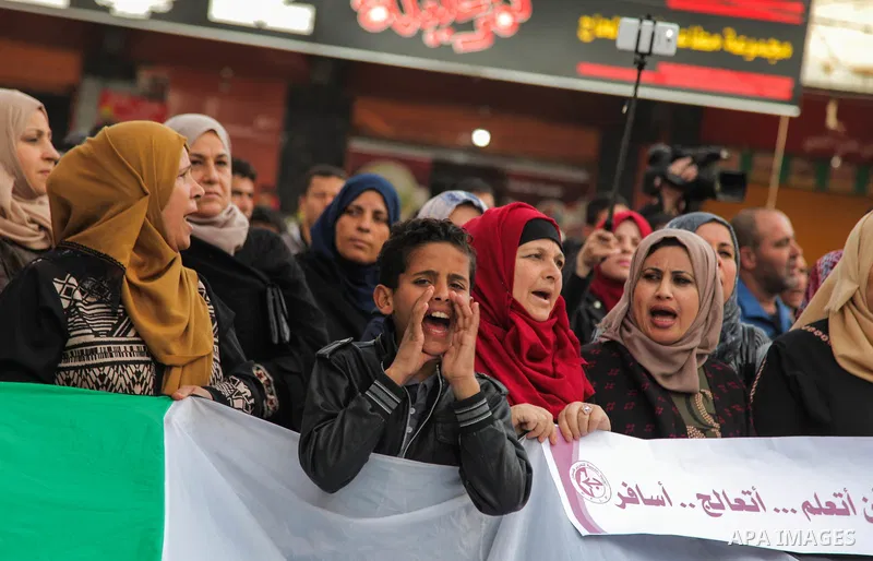 Palestinians participate in a demonstration to support the palestinian reconciliation efforts between Fatah and Hamas, and demand better living conditions, in Jabalia in the northern Gaza Strip on February 01, 2018. Phot...