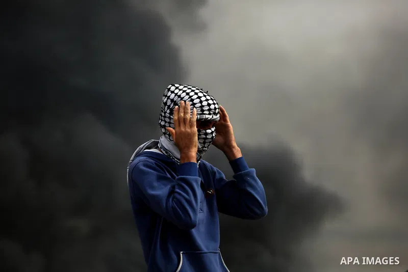 Palestinian protesters clash with Israeli security forces at tents protest at the Israel-Gaza border where Palestinians demand the right to return to their homeland, in east of Gaza city on April 20, 2018. Photo by Yasse...