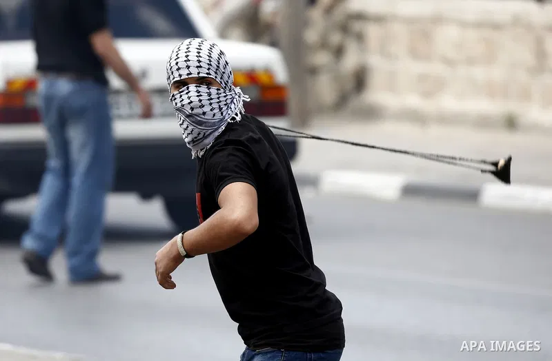 Palestinian protesters clash with Israeli security forces following a protest against U.S. embassy move to Jerusalem and on the occasion of the 70th anniversary of the "Nakba" in Bethlehem in the occupied West Bank May 1...