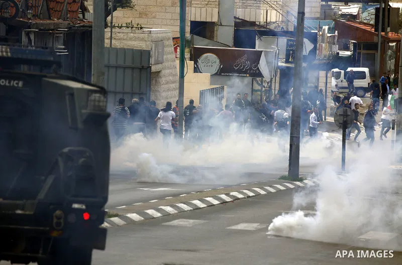 Palestinian protesters clash with Israeli security forces following a protest against U.S. embassy move to Jerusalem and on the occasion of the 70th anniversary of the "Nakba" in Bethlehem in the occupied West Bank May 1...
