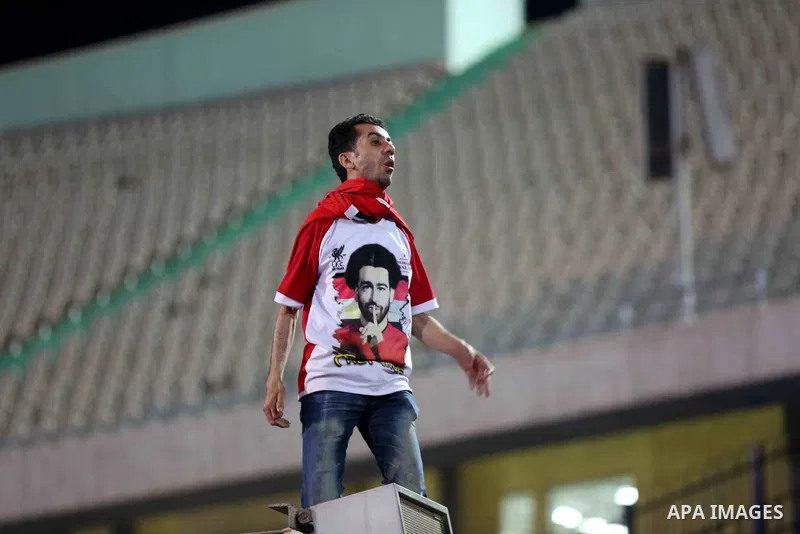 Egyptian fans attend the final training session for Egypt's national team football players before travelling to Russia to attend World Cup at Cairo international stadium in Cairo on June 9, 2018. Photo by Stringer
