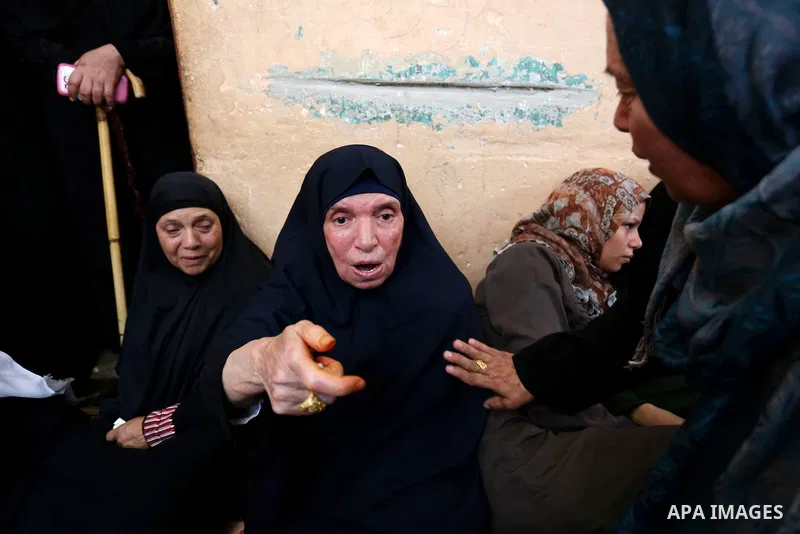 Relatives of 24-year-old Palestinian Mohammed al-Hamayda, who was killed by Israeli troops during clashes in tents protest where Palestinian demand the right to return to their homeland at the Israel-Gaza border, mourn d...