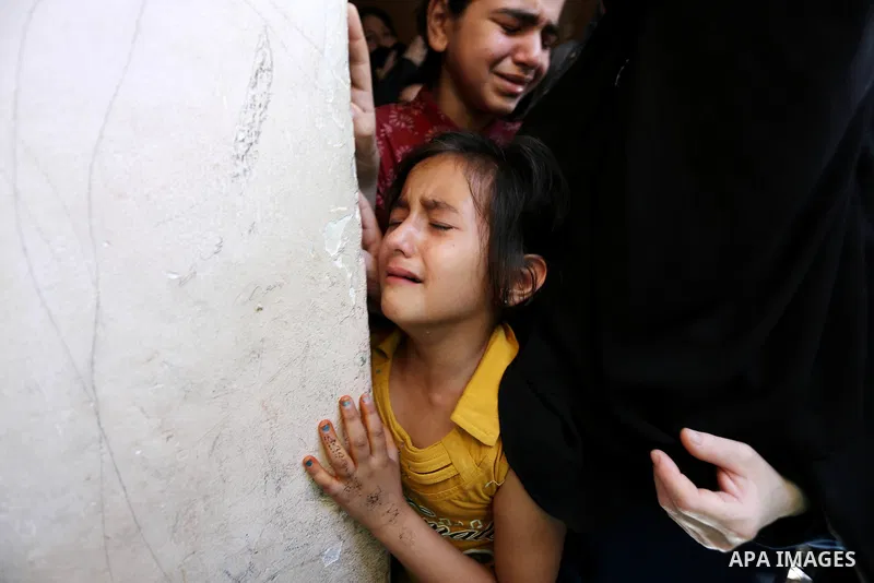 Relatives of 24-year-old Palestinian Mohammed al-Hamayda, who was killed by Israeli troops during clashes in tents protest where Palestinian demand the right to return to their homeland at the Israel-Gaza border, mourn d...