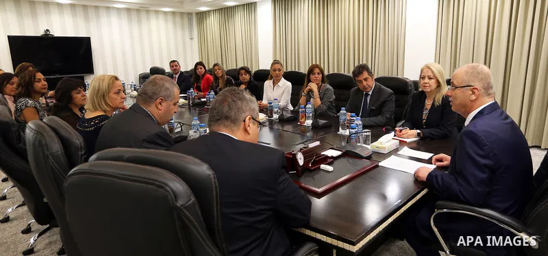 Palestinian Prime Minister, Rami Hamdallah, meets with a delegation of businesswomen from the Palestinian community in Chile, in the West bank city of Ramallah, on July 5, 2018. Photo by Prime Minister Office