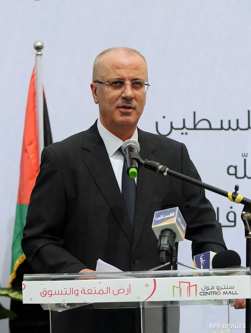 Palestinian Prime Minister, Rami Hamdallah, attends the opening ceremony of the Centro Mall in the West Bank city of Ramallah, on July 23, 2018. Photo by Prime Minister Office