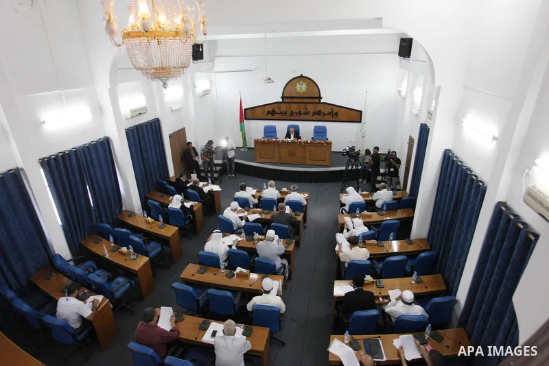Deputy of the Legislative Council, Ahmed Bahar speaks during a meeting at the legislative council, in Gaza city on Aug. 01, 2018. Photo by Mahmoud Ajour