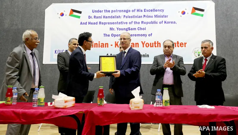 Palestinian Prime Minister Rami Hamdallah opens the Palestinian-Korean Youth Center, in the West Bank city of Jenin on Aug. 04, 2018. Photo by Prime Minister Office