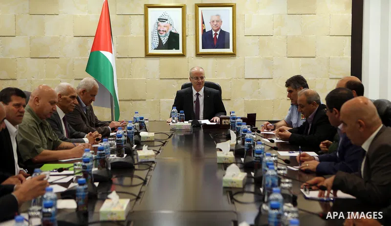 Palestinian Prime Minister, Rami Hamdallah, chairs a meeting of the leaders of the security establishment, in the West Bank city of Ramallah, on August 13, 2018. Photo by Prime Minister Office