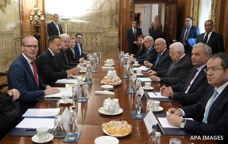 Palestinian President Mahmoud Abbas meets with Irish Prime Minister Leo Varadkar in Dublin, Ireland on September 22, 2018. Photo by Thaer Ganaim