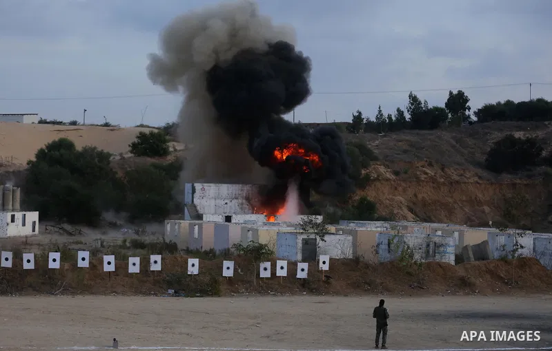 Palestinian Female members of al-Quds brigades, the military wing of Jihad Islamic organisation, Show their combat skills during a military show in Khan Yunis at southern Gaza Strip, on Oct. 6, 2018. Photo by Ashraf Amra